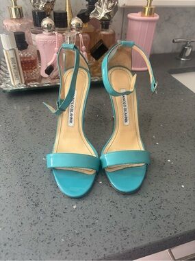 Manolo Blahnik Chaos sandal size 35